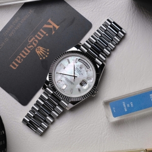 Rolex Day-date Mother of Pearl 40mm 228239