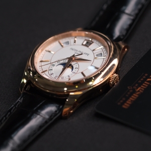 Patek Philippe Complications 5205R-001