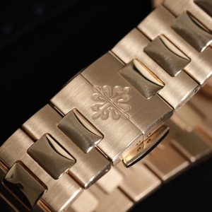 Patek Philippe Nautilus 5712/1R-001