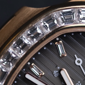 Patek Philippe Nautilus  5724R-001