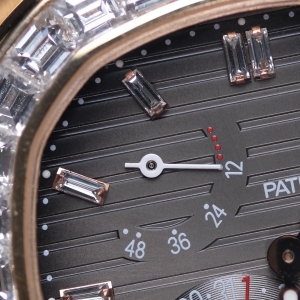 Patek Philippe Nautilus  5724R-001